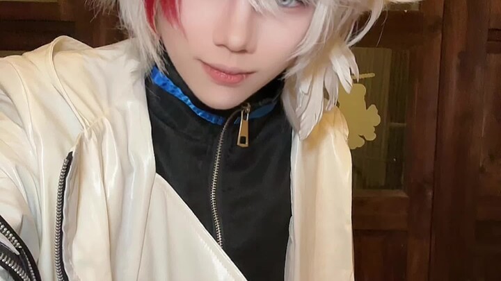 قال لي الأخ إنني أشعر بالحكة فذهبت لأستحم.