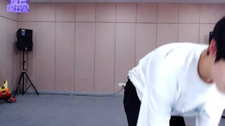 【Zhu Zhixin】Out of the circle move live broadcast jumps to 2.0