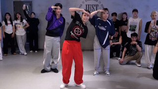Audrey Yumeri Yechan街头男女战士同框演绎田柾国3D