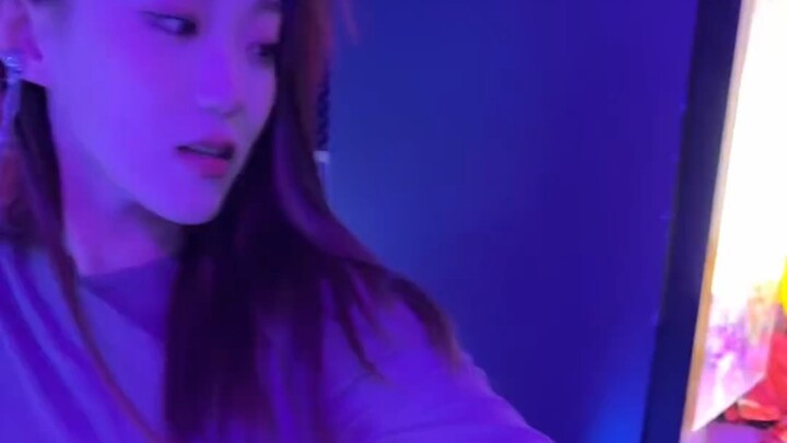 / Sudah kubilang, di tahap ini aku bisa berselonjor dengan tangan di saku. # Kehidupan malam dimulai