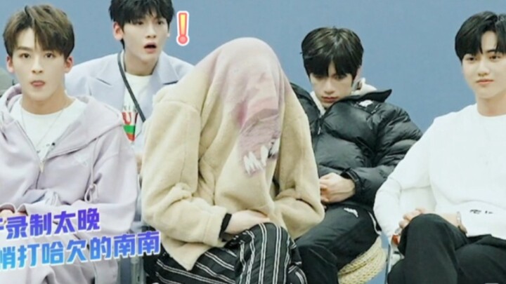 [Chu Chấn Nam] Vị thuyền trưởng bên ngoài quyền lực như vậy, khi về nhà lại như thế này R1SE: Nuôi l