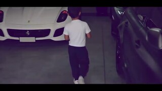 PHÍA SAU SÂN CỎ _ 11 SIÊU XE KHỦNG BỐ NHẤT THẾ GIỚI BÓNG ĐÁ_ GIÀU NHƯ RONALDO VẪN XẾP T2