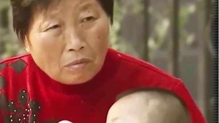 The Sanlu milk powder incident resulted in 300,000 children being poisoned by melamine.