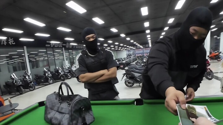 It’s the end of the year—does anyone still not have a side hustle?