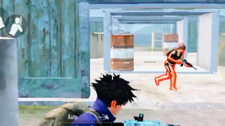 Playing room with friend 1v1🥵 Rate my game