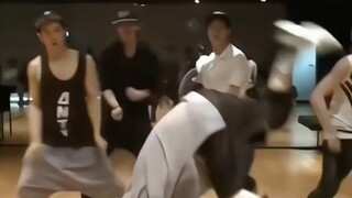 厉害吗，我闻到了云南白药味呢