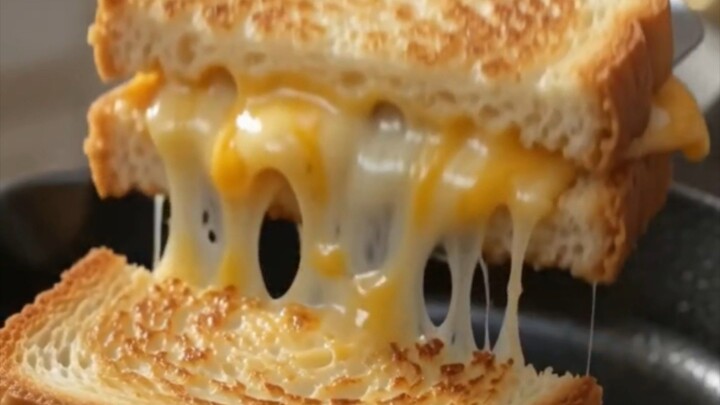 cheesy sandwich #mini kitchen #short#vairal  #bilibili