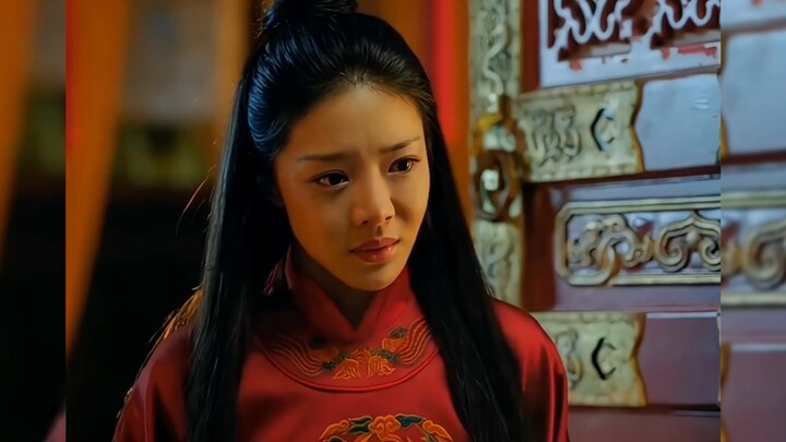 Sekali tatapan dari tante muda udah bikin kamu tahu apa itu penjahat sejati yang online!