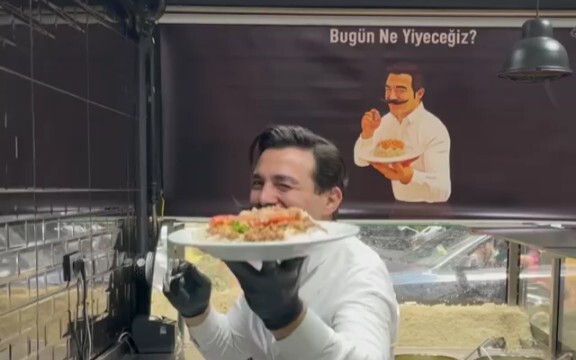 Tomato and Meat Rice Bowl