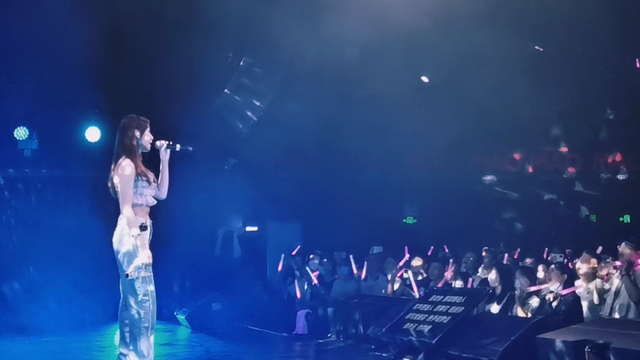 I love you!!! The final group chorus!