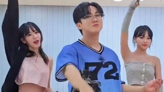 【มิยาวากิ ซากุระ+คิม แชวอน+Straykids】เต้นคลาส S!