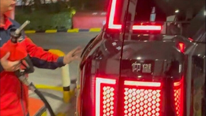 كم تكلفة الكيلومتر الواحد لسيارة يانغوانغ U8 إذا كانت فقط تُزوَّد بالوقود ولا تُشحَن؟