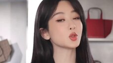 Pertanyaan dan jawaban singkat VOGUE+ Yang Zi “Tinggal di rumah bersama piupiu” piu menang dengan mu