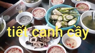 Bún thịt chó.tỏi và tiết canh rất ngon.dẫn mấy anh em đi ăn