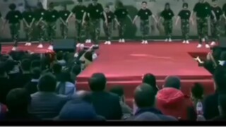 What a veterans farewell party! 😂😂