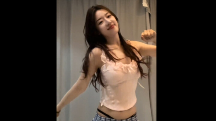小姐姐即兴热舞