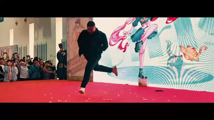 虎哥一脚盛夏