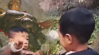 Pukulan ini menembus bintang-bintang!