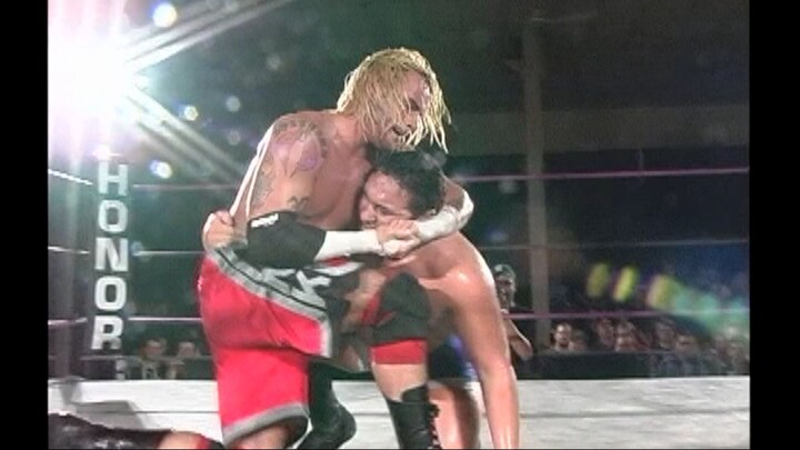 ROH world title classic - Samoa Joe vs CM Punk ROH world title match 12.06.2004