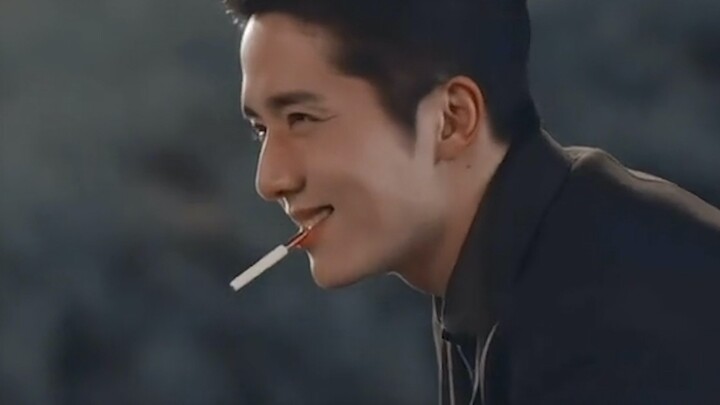 สิ่งที่คลุมเครือที่สุดคือการจุดบุหรี่ให้แฟนเก่าบนถนน