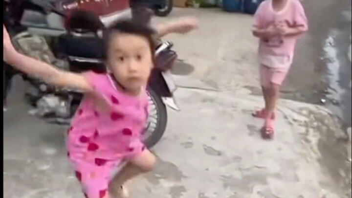 挑战憋笑！！《เย่ไค! เปิด!!》