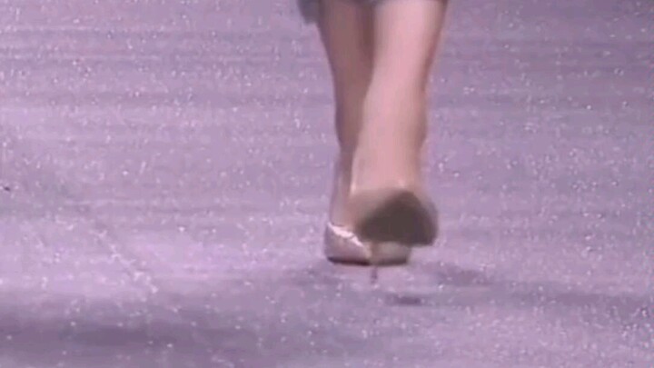 [Cheongsam] | If men can wear robes, why can't we? | A stunningly baffling chapter in the history of