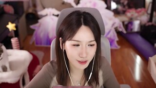 Xiaoyuan Miao is born introverted and socially afraid. BW plans to sell her big breasts peripherals 