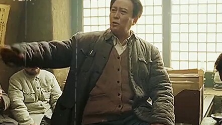 A film featuring a hundred top stars: Stephen Chow was turned down when he begged for a role, and ev