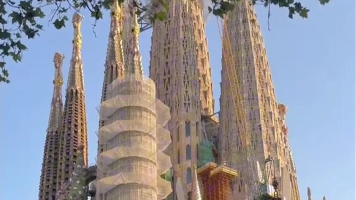 في الواقع، جميعنا سبق أن صُنعنا كإضافات صغيرة _ لم أتوقع أبداً _ مضحك _ الأرض _ شطيرة