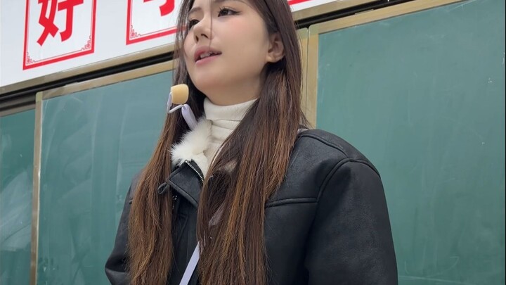 Mỗi like là một bài tập, 30 like là một đề thi!