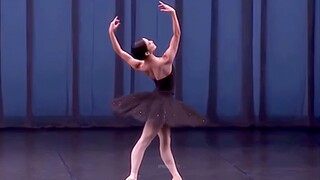 【芭蕾】近乎完美的《古典大双人舞》女变奏-汉堡芭蕾舞团首席菅井円加Madoka Sugai
