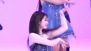 Korean Entertainment Star-Twice Kim Da Hyun's "I Can't Stop Me" Dance Straight Shot (UHD)