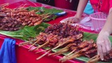 Thai Street Food ข้าวเหนียวไก่ย่าง ตลาดนัดห้วยขวาง น่ากินมาก Grilled Chicken