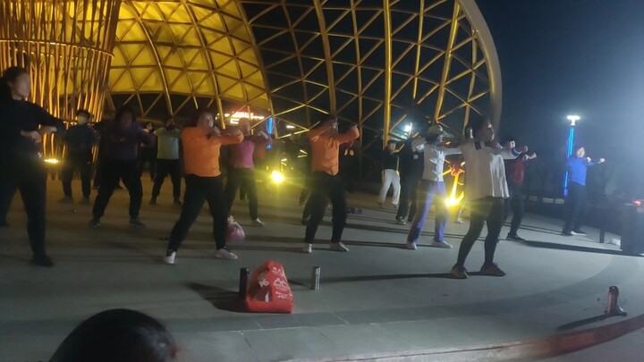 Uncle Er heads into town to find dance partners