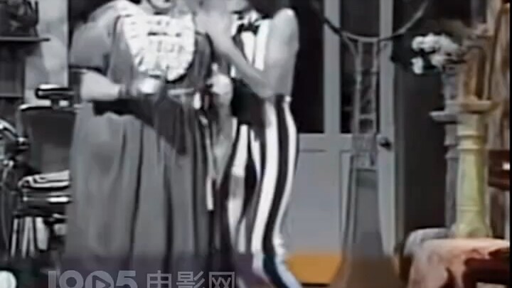 เมื่อโลกมีสีสัน