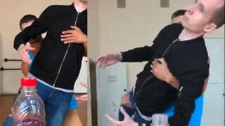 “谁不想要一个能开瓶盖的俄产机器人呢？”