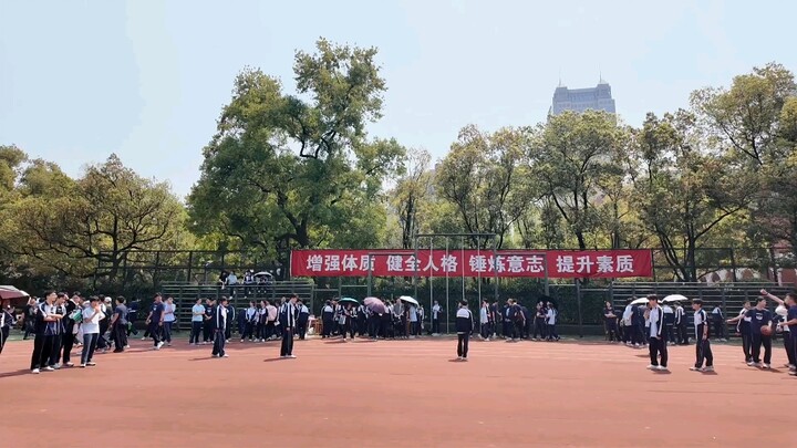 五名高一学生翻跳Lucifer！苦练成果 虽有瑕疵 应该算齐！
