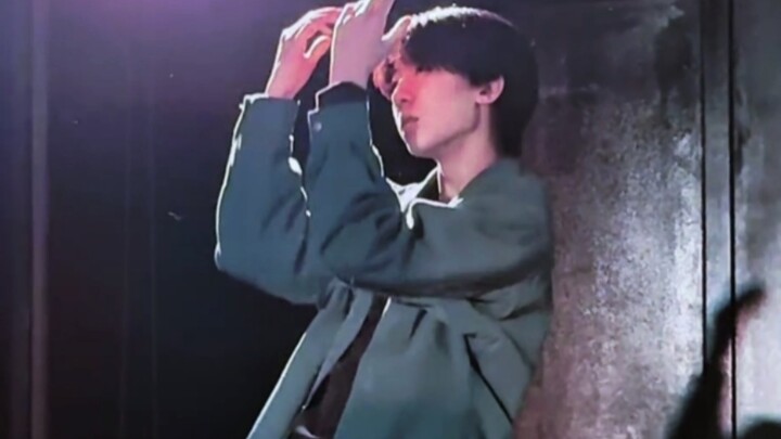 Thời Đại Phong Tuấn lại có thí sinh nhảy chính chịu sự kiểm soát? Nhấn để thưởng thức màn cover "Pla