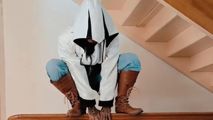 海玛国际传媒|海外博主搞笑演绎各种不同游戏角色如何过障碍物