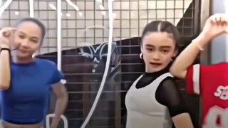 Sino Ang mas maganda jan