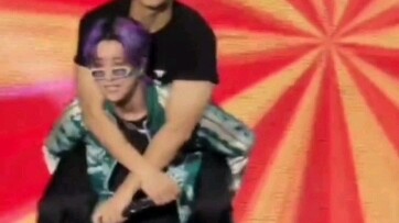 【Kui Ba】Tiểu Bát cõng Kui, a a a ai đang phát điên vậy? Thì ra là mình!