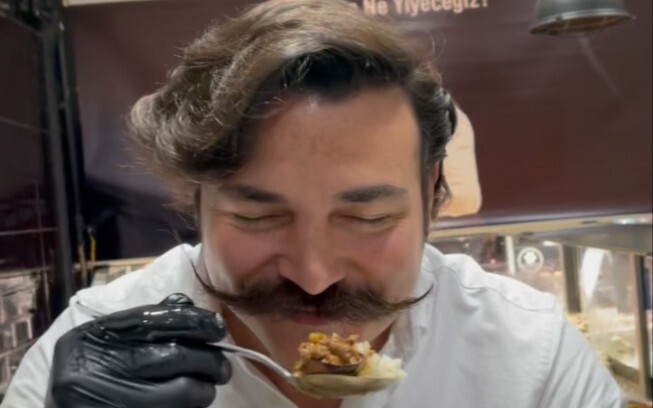 Waiting for you—for ten thousand years!