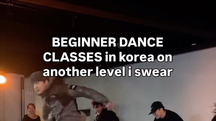 Kelas tari dasar Korea yang bikin si konten kreator aslinya pada ngakak ngakak hahaha