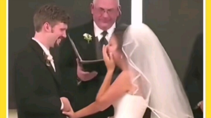 The bride nearly burst out laughing! It was all because the groom slipped up. Let her catch her brea