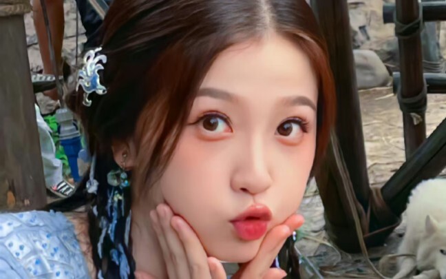 หยู ซู่ซิน | น้องสาวคนนี้ไม่เพียงแต่เก่งเรื่องคลิปเท่านั้น แต่ยังเก่งเรื่องฉากร้องไห้อีกด้วย…