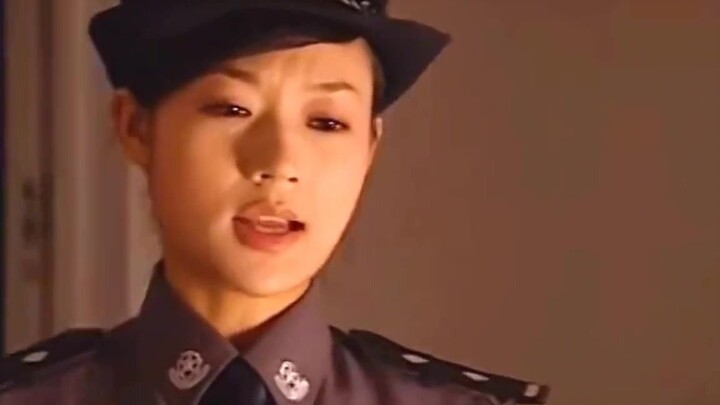 Indeed, the cover and the content are completely different people.