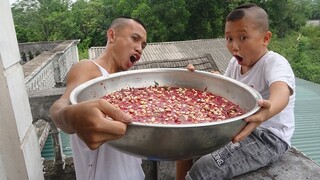 Mao Đệ Đệ Làm Bát Tiết Canh Siêu To Khổng Lồ - Món Ăn Nhiều Người  Không Dám Ăn