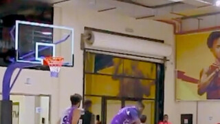 Standing at 236 cm, he can dunk with just a reach! Meet Nigeria's "giant" Abiodun Adegoke!