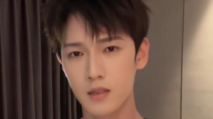 Li Yunrui membuat orang terpesona