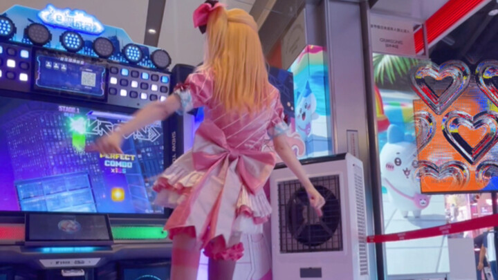 Hoshino Ruby dances to Cheiki Cheiki—LOVE ME!